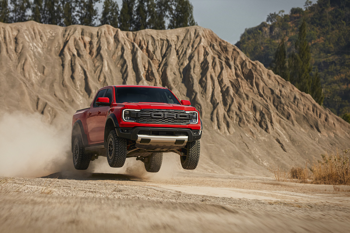 Ford con il nuovo Ranger Raptor riscrive le regole del fuoristrada Ford con il nuovo Ranger Raptor riscrive le regole del fuoristrada