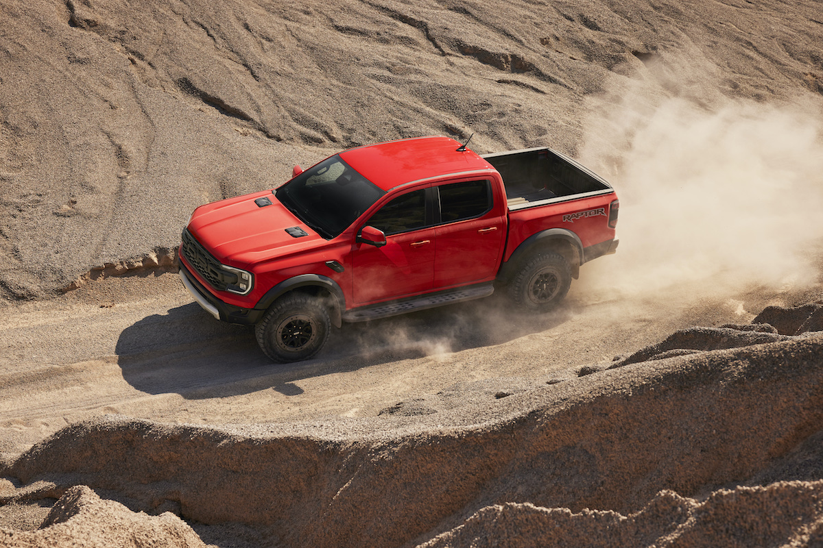Ford con il nuovo Ranger Raptor riscrive le regole del fuoristrada Ford con il nuovo Ranger Raptor riscrive le regole del fuoristrada