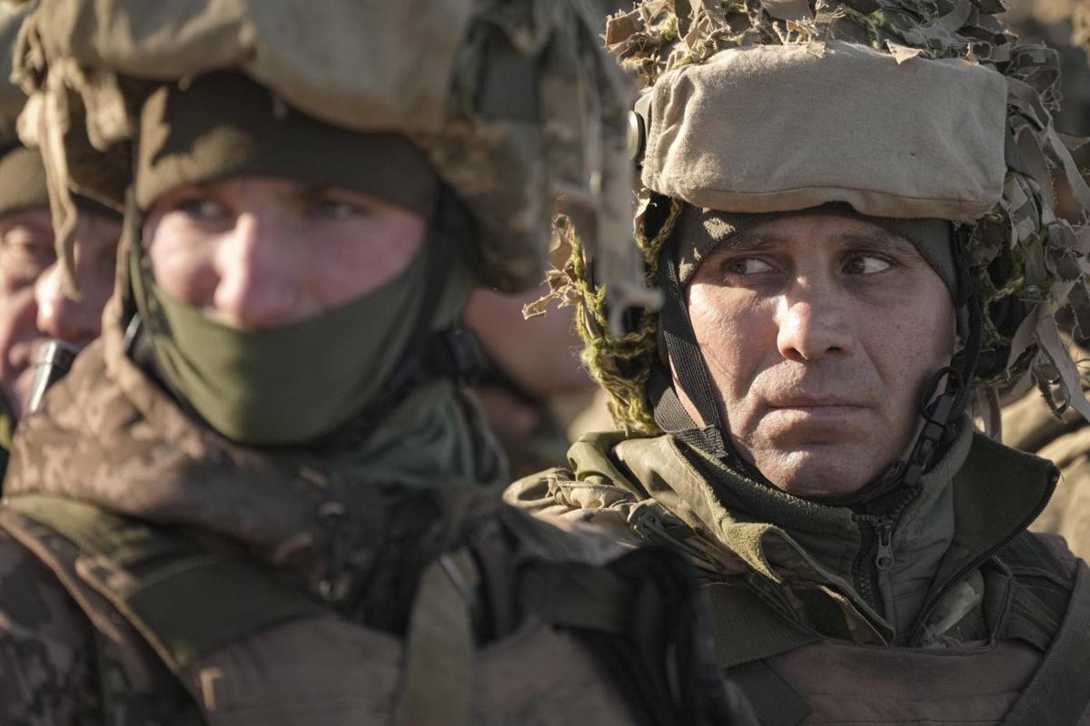 Ucraina, Biden: “Guerra premeditata da mesi”. Putin: sanzioni? Non vi conviene Ucraina, Biden: “Guerra premeditata da mesi”. Putin: sanzioni? Non vi conviene