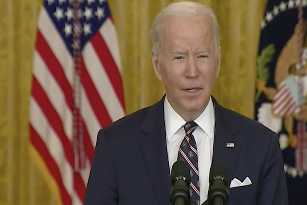 Ucraina, Biden: “Guerra premeditata da mesi”. Putin: sanzioni? Non vi conviene Ucraina, Biden: “Guerra premeditata da mesi”. Putin: sanzioni? Non vi conviene