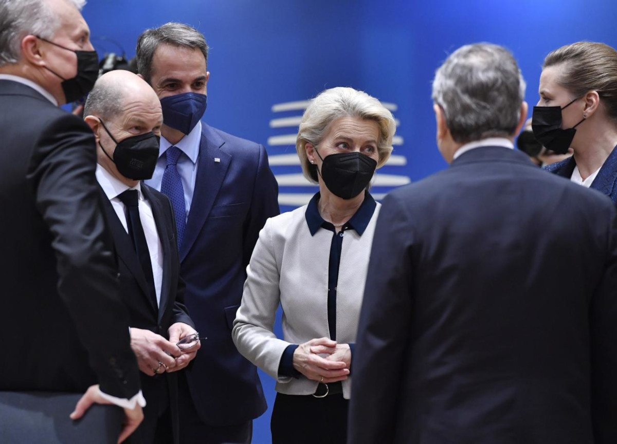 Ucraina, 6 ore di Consiglio Ue. “Iniziata una nuova era, lo ha deciso Putin” Ucraina, 6 ore di Consiglio Ue. “Iniziata una nuova era, lo ha deciso Putin”
