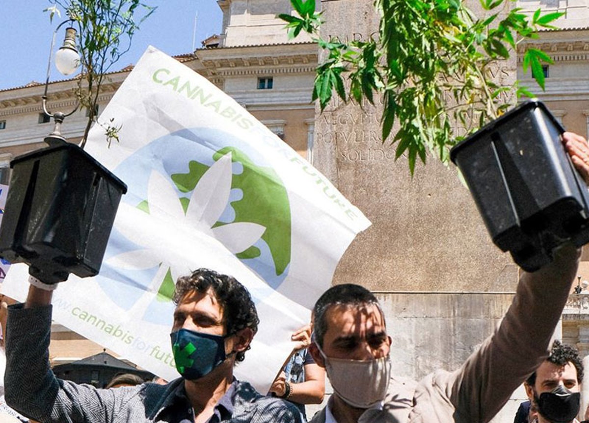 La crisi Ucraina sul XX Congresso dei Radicali. Referendum in secondo piano La crisi Ucraina sul XX Congresso dei Radicali. Referendum in secondo piano