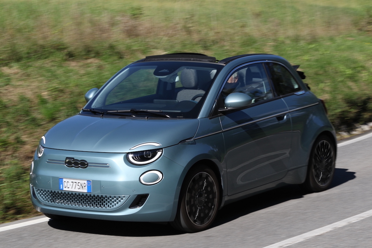 Nuova 500 si aggiudica il titolo di “City Car 2022” ai GQ Car Awards