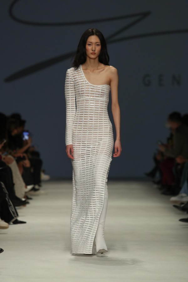 Milano Fashion Week: Prada, Moschino e Genny al top