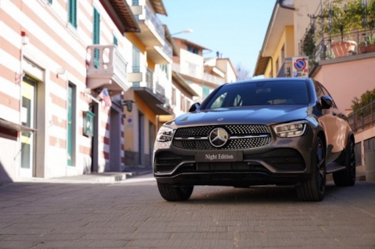 Mercedes GLC Night Edition Plus esclusiva e conveniente Mercedes GLC Night Edition Plus esclusiva e conveniente