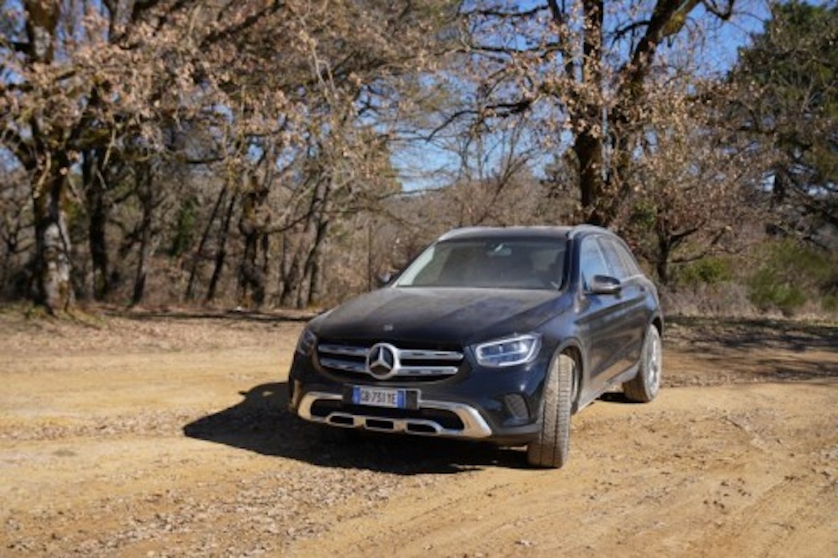 Mercedes GLC Night Edition Plus esclusiva e conveniente Mercedes GLC Night Edition Plus esclusiva e conveniente