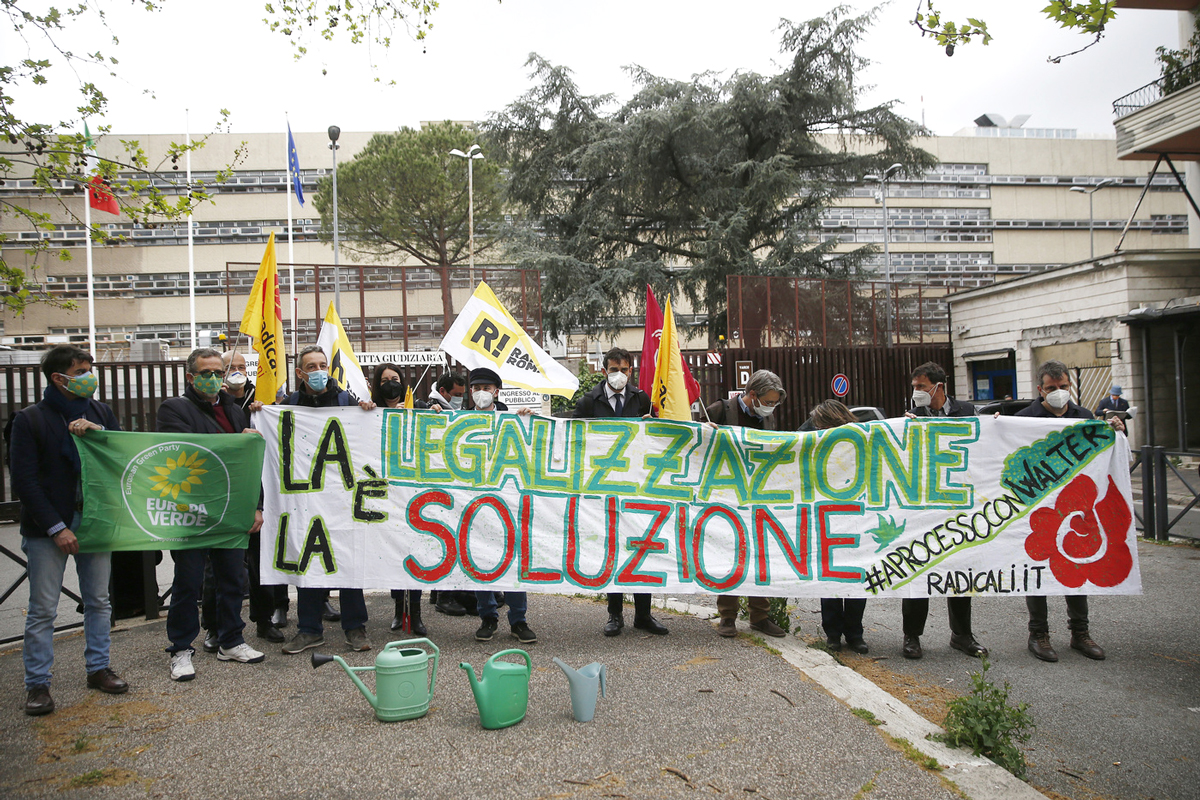 La crisi Ucraina sul XX Congresso dei Radicali. Referendum in secondo piano La crisi Ucraina sul XX Congresso dei Radicali. Referendum in secondo piano