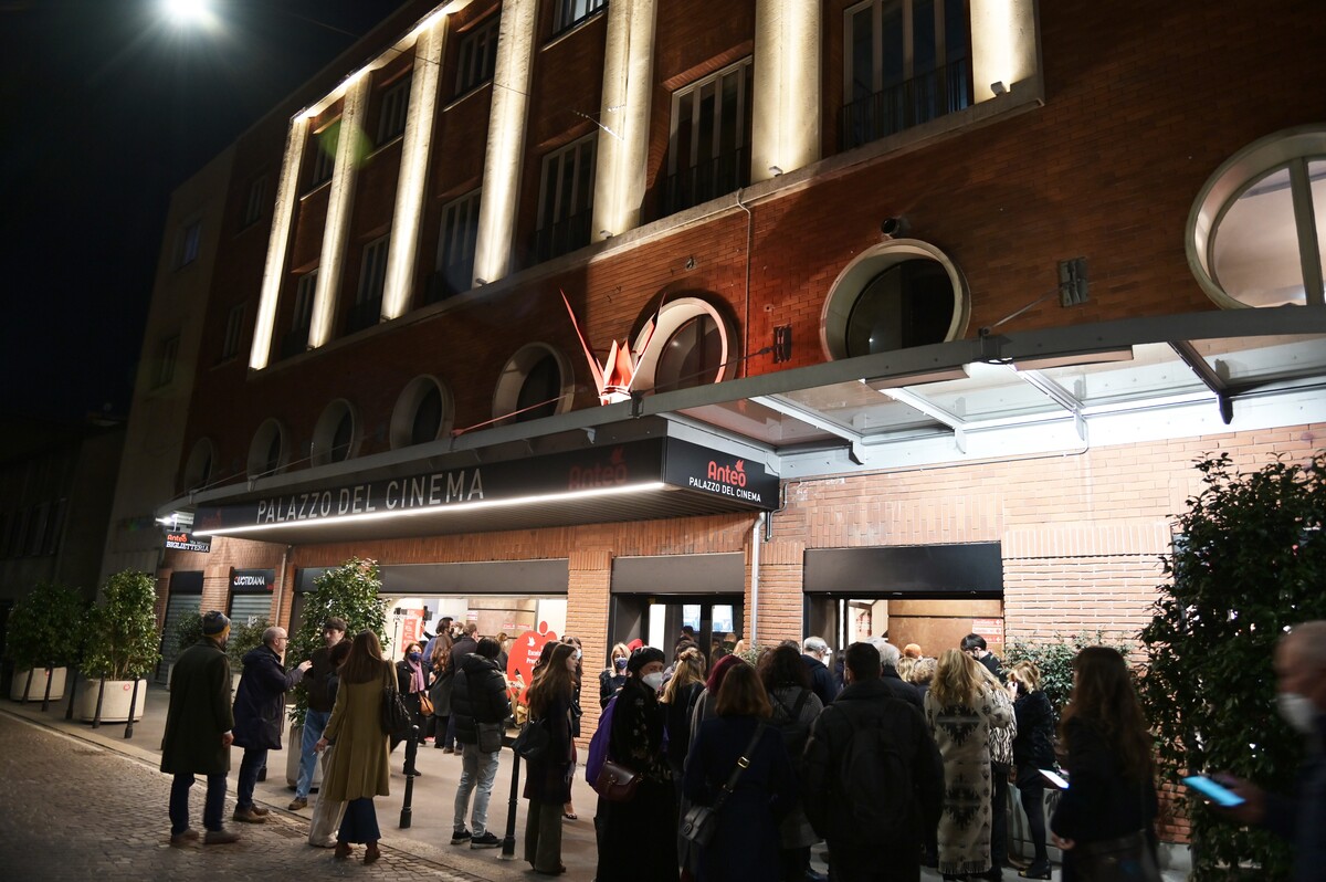 Ornella Vanoni una milanese Senza Fine è un film