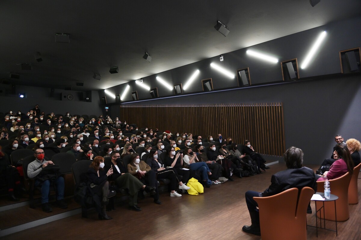 Ornella Vanoni una milanese Senza Fine è un film