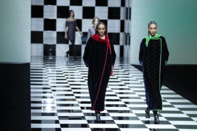 Milano Fashion Week, i dipendenti Armani ospiti alla sfilata di Emporio
