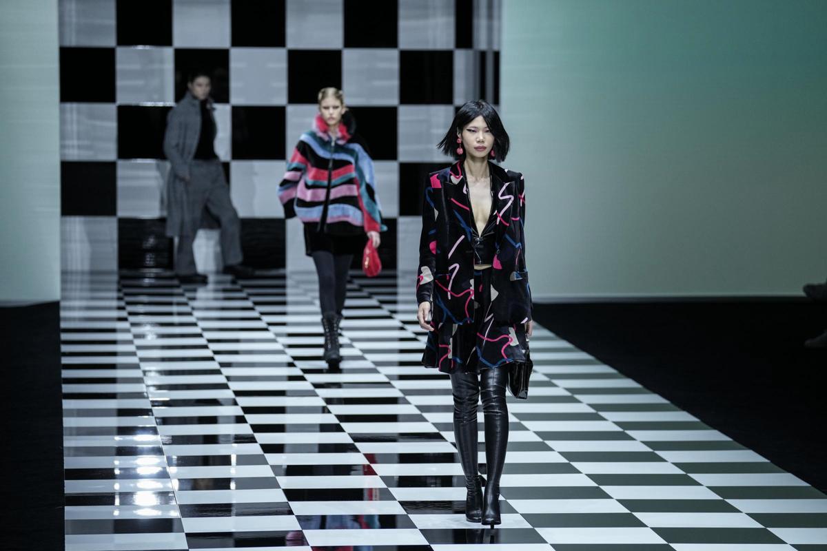 Milano Fashion Week, i dipendenti Armani ospiti alla sfilata di Emporio