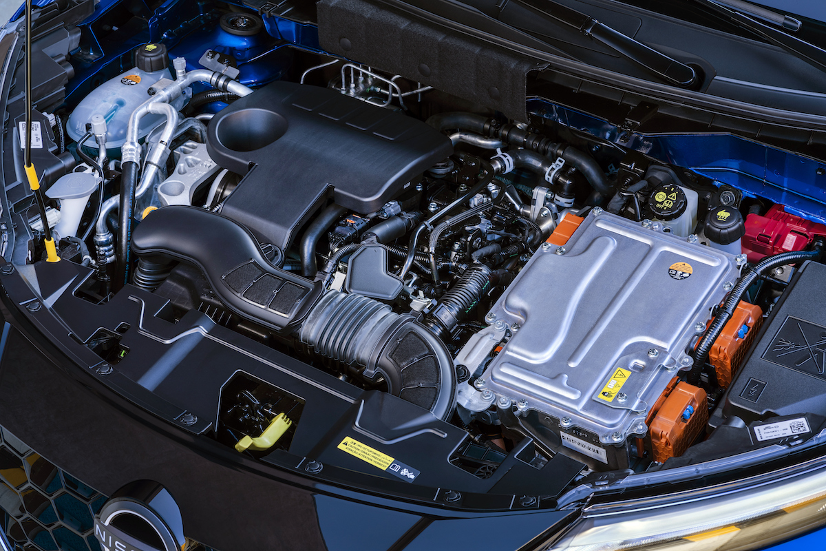 Nissan JUKE: arriva nuovo motore ibrido Nissan JUKE: arriva nuovo motore ibrido