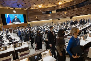 Ucraina, boicottaggio del discorso di Lavrov: i diplomatici lasciano la sala