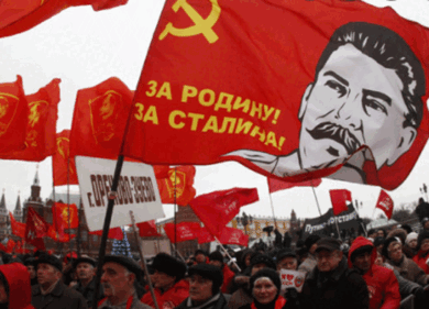 Russia, i comunisti mollano Putin: “Votato per la pace, non per la guerra”