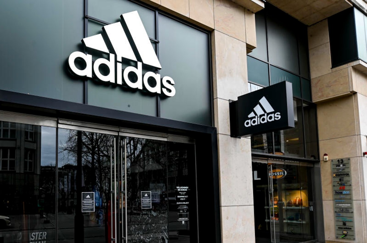 Adidas, sospesa la partnership con la Federcalcio Russia Adidas, sospesa la partnership con la Federcalcio Russia