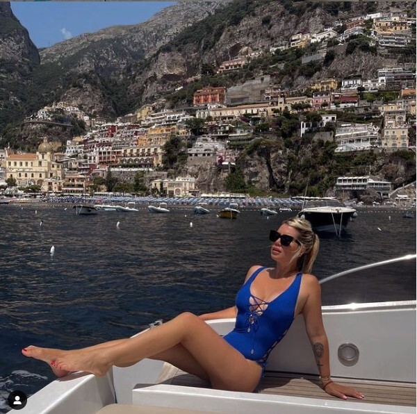 Icardi regala a Wanda Nara un attico a Milano da 5 milioni Icardi regala a Wanda Nara un attico a Milano da 5 milioni