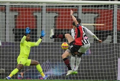 Milan-Inter, dubbi sul rigore su Giroud: i torti ai rossoneri si accumulano