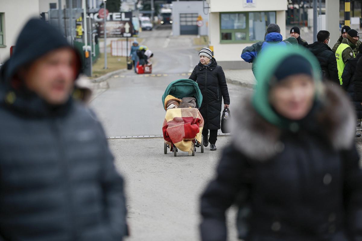 Russia, arrestati bambini che manifestavano contro la guerra in Ucraina. FOTO Russia, arrestati bambini che manifestavano contro la guerra in Ucraina. FOTO