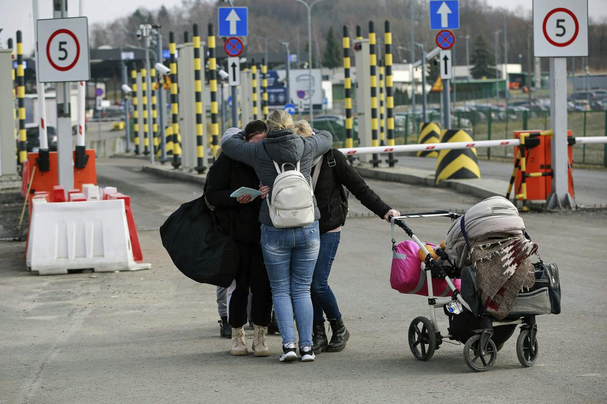 Russia, arrestati bambini che manifestavano contro la guerra in Ucraina. FOTO Russia, arrestati bambini che manifestavano contro la guerra in Ucraina. FOTO