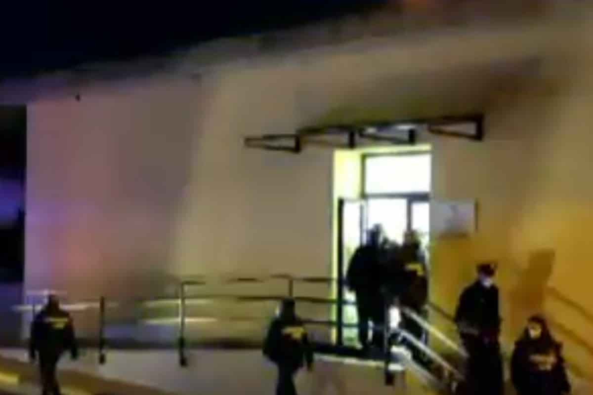 Marche da bollo made in Cina, 18 arresti. Nei guai due romani Marche da bollo made in Cina, 18 arresti. Nei guai due romani