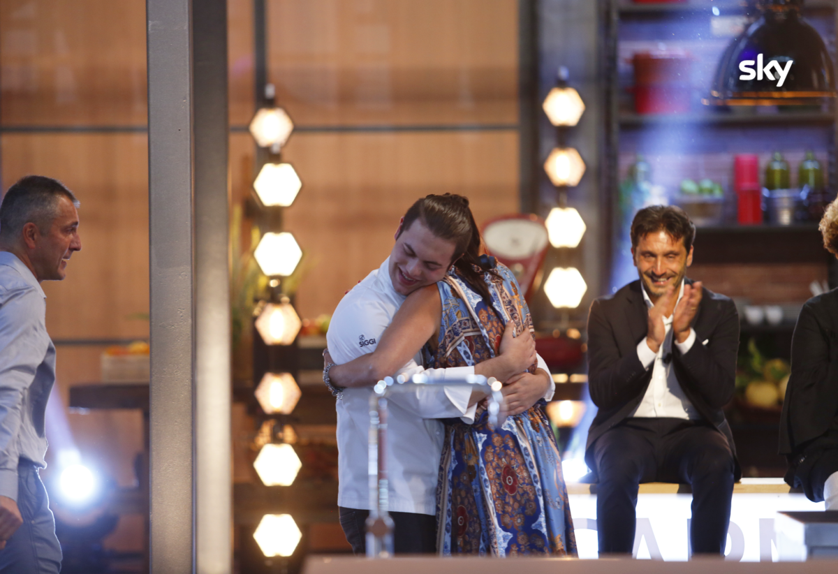 MasterChef, trionfa Tracy Eboigbodin. I giudici premiano il mix Italia-Nigeria MasterChef, trionfa Tracy Eboigbodin. I giudici premiano il mix Italia-Nigeria