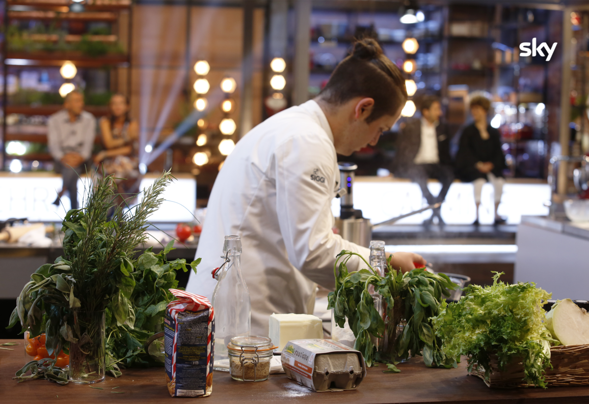 MasterChef, trionfa Tracy Eboigbodin. I giudici premiano il mix Italia-Nigeria MasterChef, trionfa Tracy Eboigbodin. I giudici premiano il mix Italia-Nigeria