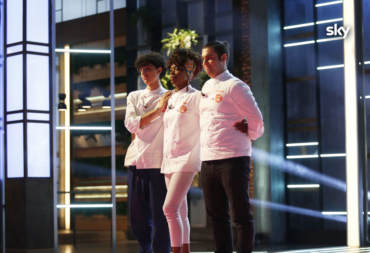 MasterChef, trionfa Tracy Eboigbodin. I giudici premiano il mix Italia-Nigeria MasterChef, trionfa Tracy Eboigbodin. I giudici premiano il mix Italia-Nigeria