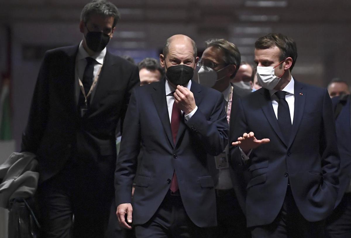 Guerra in Ucraina, cambia l’Ue. Bis Macron, Merkel dimenticata e caos Spagna Guerra in Ucraina, cambia l’Ue. Bis Macron, Merkel dimenticata e caos Spagna