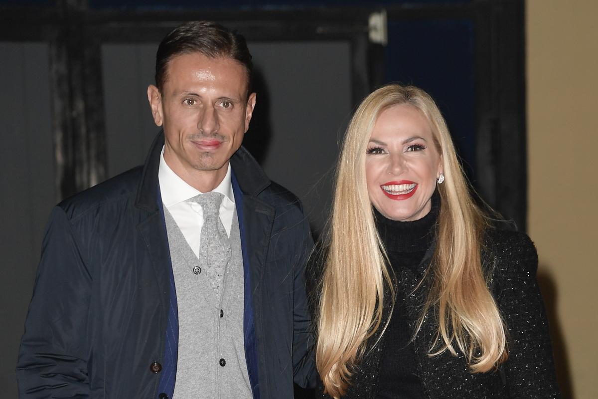 Federica Panicucci, mascherina in diretta tv: “È la normativa”. Ecco perché