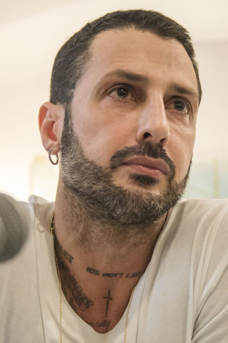 Fabrizio Corona è pronto a combattere in Ucraina e “morire in gloria”