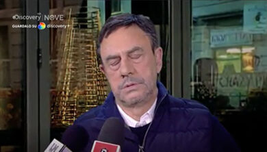 Crozza/ Salvini sull’Ucraina: “Occupiamoci dei profughi veri, bianchi e biondi, non di quelli finti che arrivano con i barconi”
