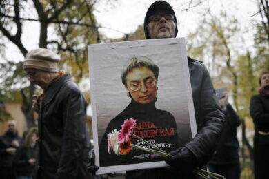 Lucia Tilde Ingrosso omaggia Anna Politkovskaja, compianta rivale di Putin