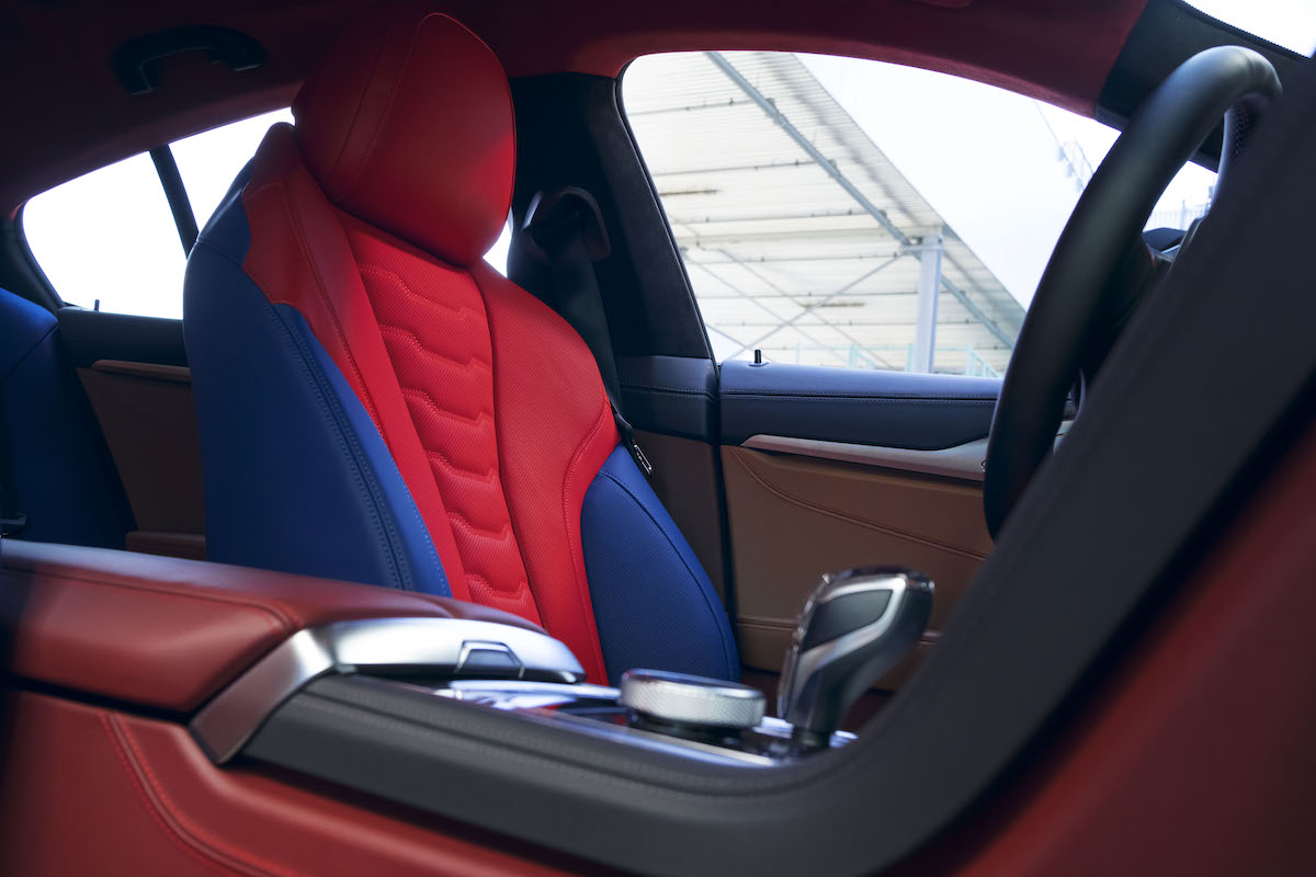 THE 8 X JEFF KOONS: l’auto dei sogni dell’artista statunitense è una BMW THE 8 X JEFF KOONS: l’auto dei sogni dell’artista statunitense è una BMW