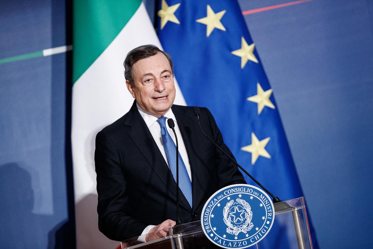 Guerra Ucraina, Draghi da von der Leyen: “Ue unita su energia e rifugiati” Guerra Ucraina, Draghi da von der Leyen: “Ue unita su energia e rifugiati”
