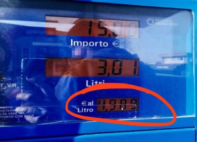 Milano, benzina a 5 euro al litro? Un errore. “Speriamo non sia premonizione”