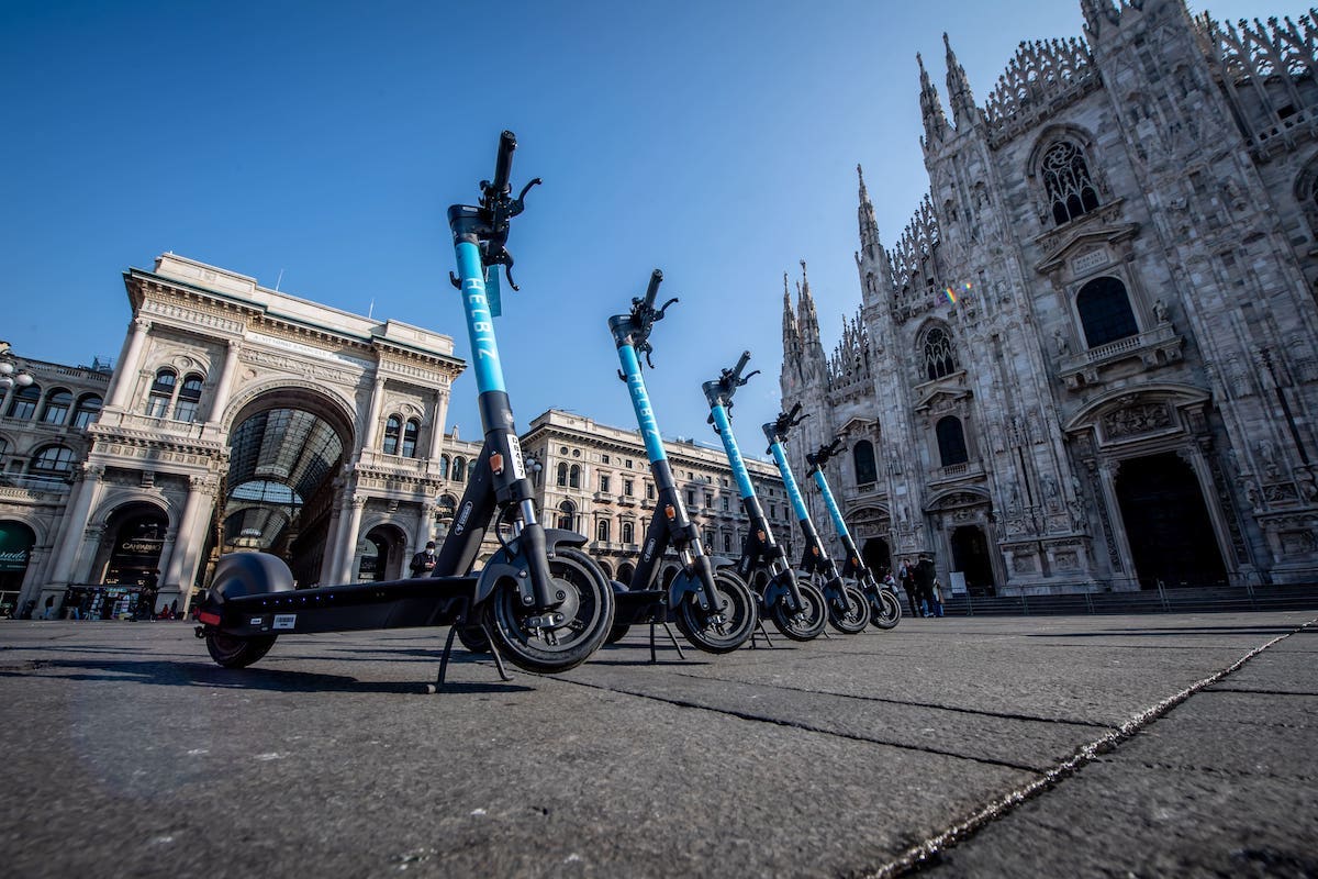 HELBIZ rinnova la flotta di monopattini elettrici a Milano