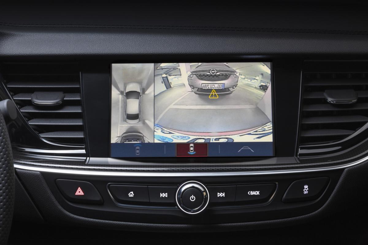 Opel, la tecnologia al servizio della sicurezza Opel, la tecnologia al servizio della sicurezza