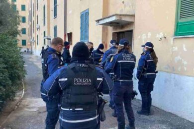 Sgombero a San Basilio, è il terzo in un mese. Fra gli occupanti due minori