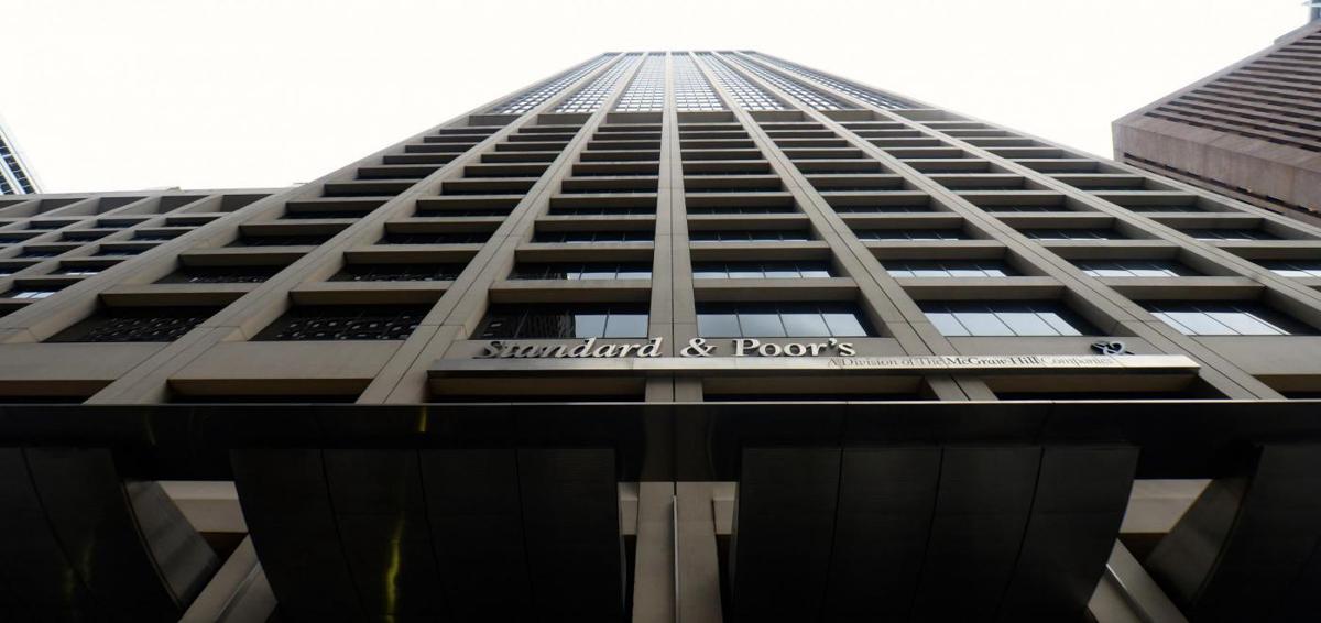 Guerra Ucraina, S&P taglia le stime: Pil globale in calo di 70 punti al 3,4%