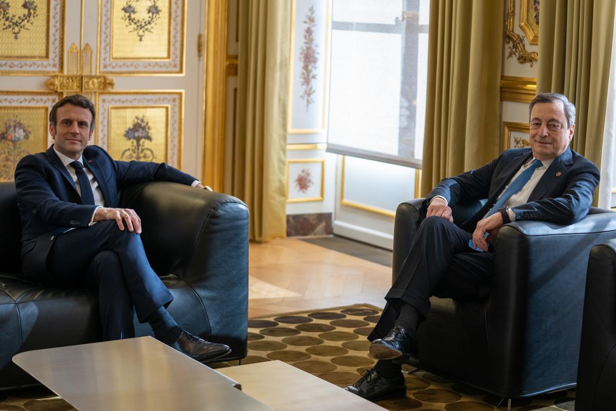 Consiglio Ue, Macron: ora decisioni storiche. Sul tavolo Energy Recovery Fund Consiglio Ue, Macron: ora decisioni storiche. Sul tavolo Energy Recovery Fund