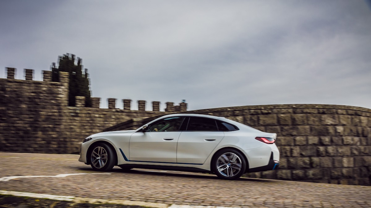 BMW lancia I4, il suo primo modello puramente elettrico