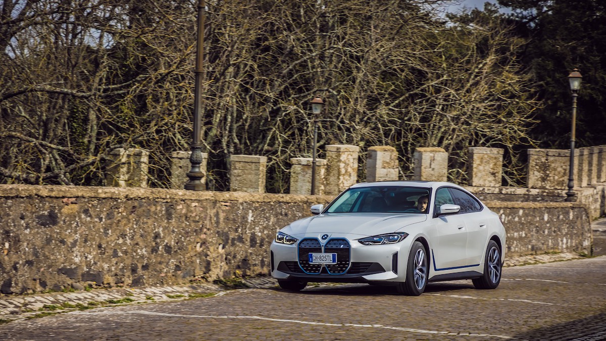 BMW lancia I4, il suo primo modello puramente elettrico