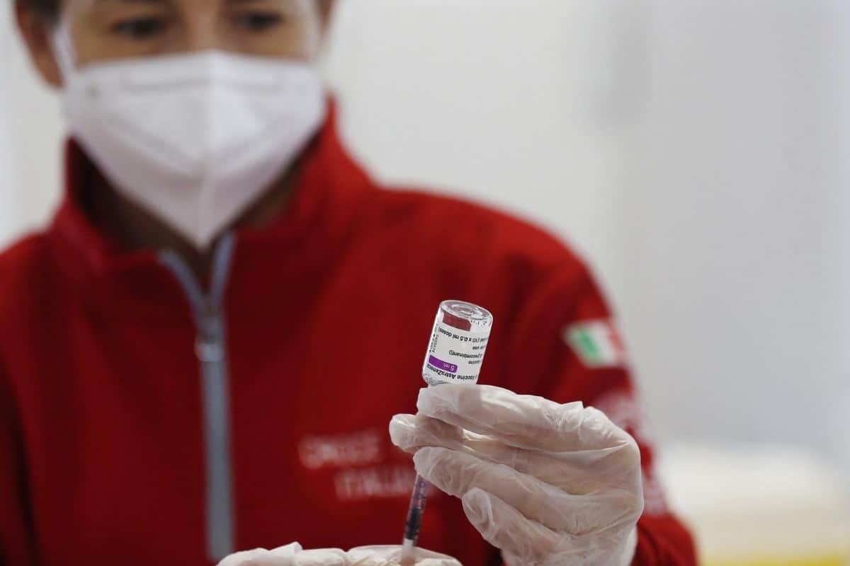 Covid, Abrignani: “Bimbi non vaccinati. Per questo i positivi sono in aumento” Covid, Abrignani: “Bimbi non vaccinati. Per questo i positivi sono in aumento”