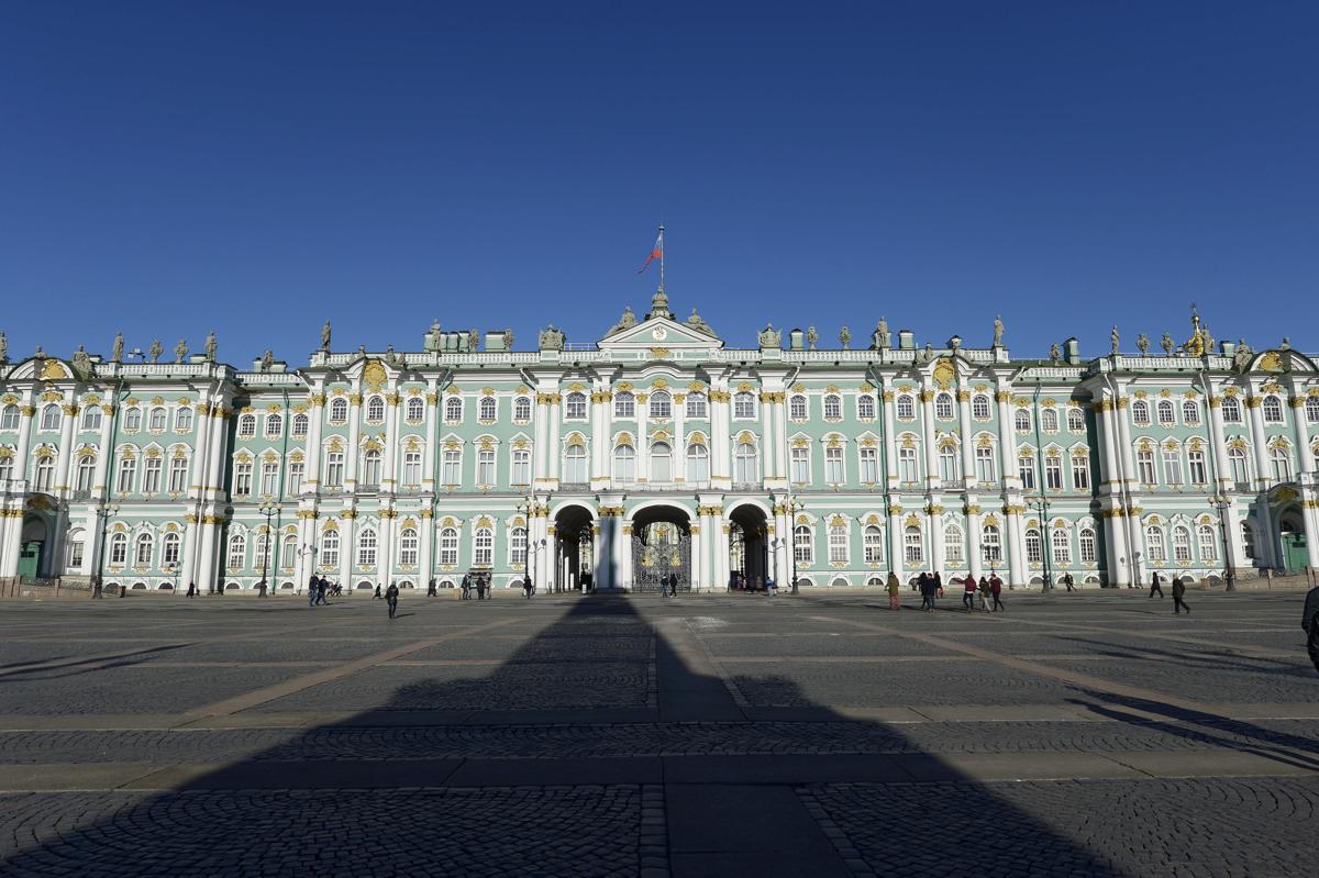 Guerra Russia-Ucraina, il museo Ermitage e il suo direttore amico di Putin