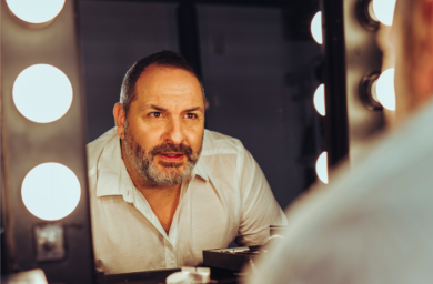 Stand up comici in prova, Scintilla: “Pause e sarcasmo, Mughini divertentissimo”