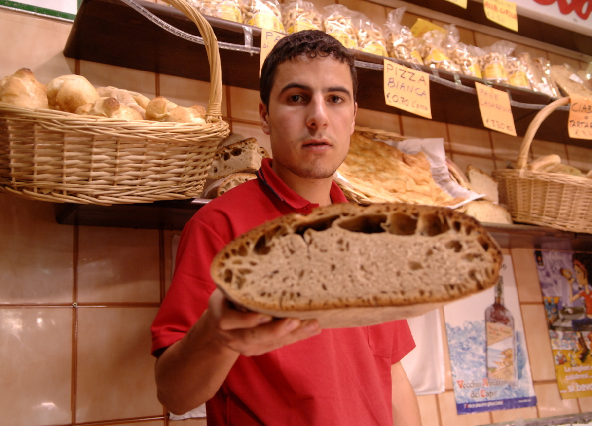 Pane da 5 a 10 € al chilo. Via alla speculazione sul prezzo del grano tenero Pane da 5 a 10 € al chilo. Via alla speculazione sul prezzo del grano tenero