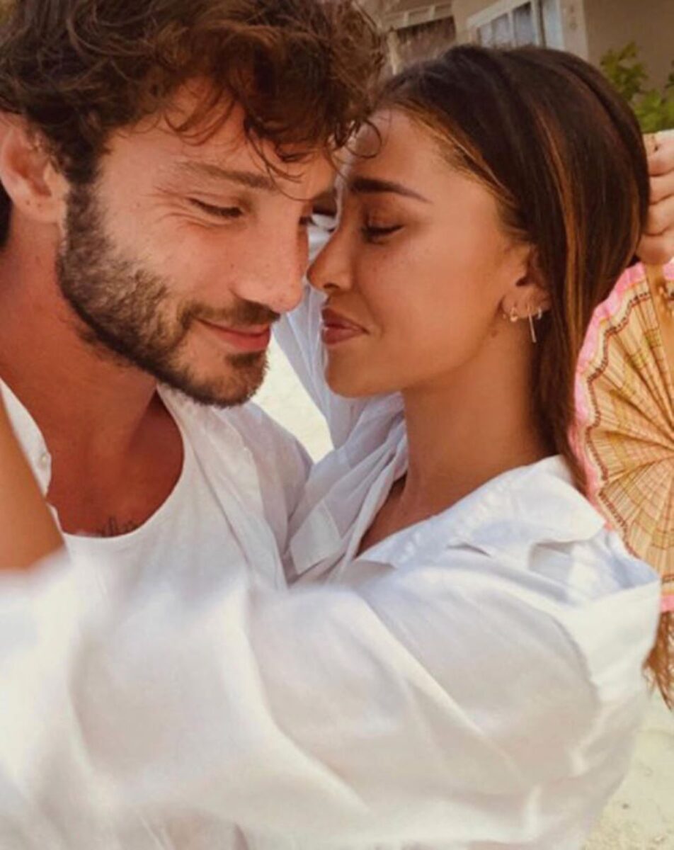 Belen e Stefano De Martino sono tornati insieme: la conferma in un video