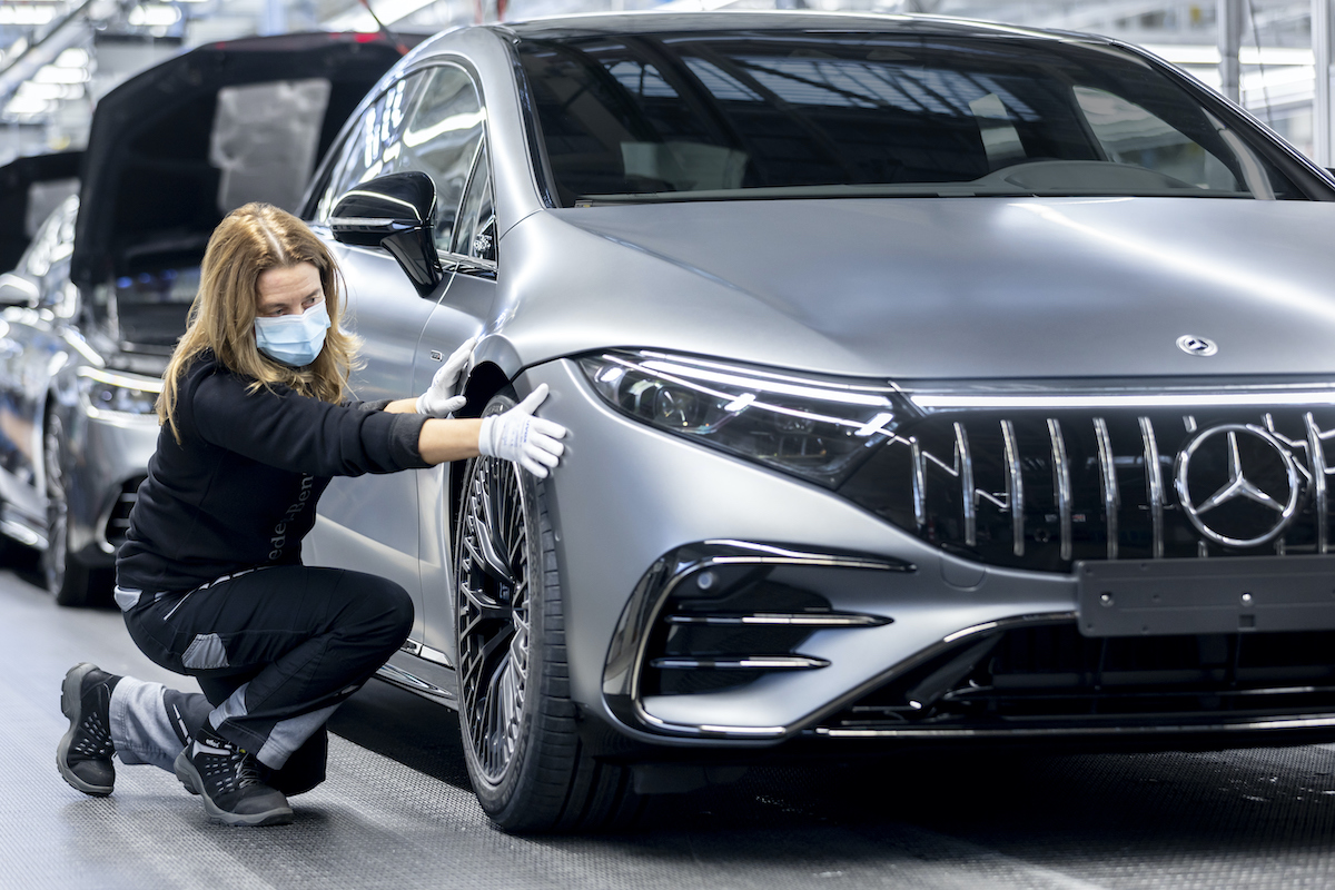 Mosca minaccia contro-sanzioni, Mercedes a rischio esproprio