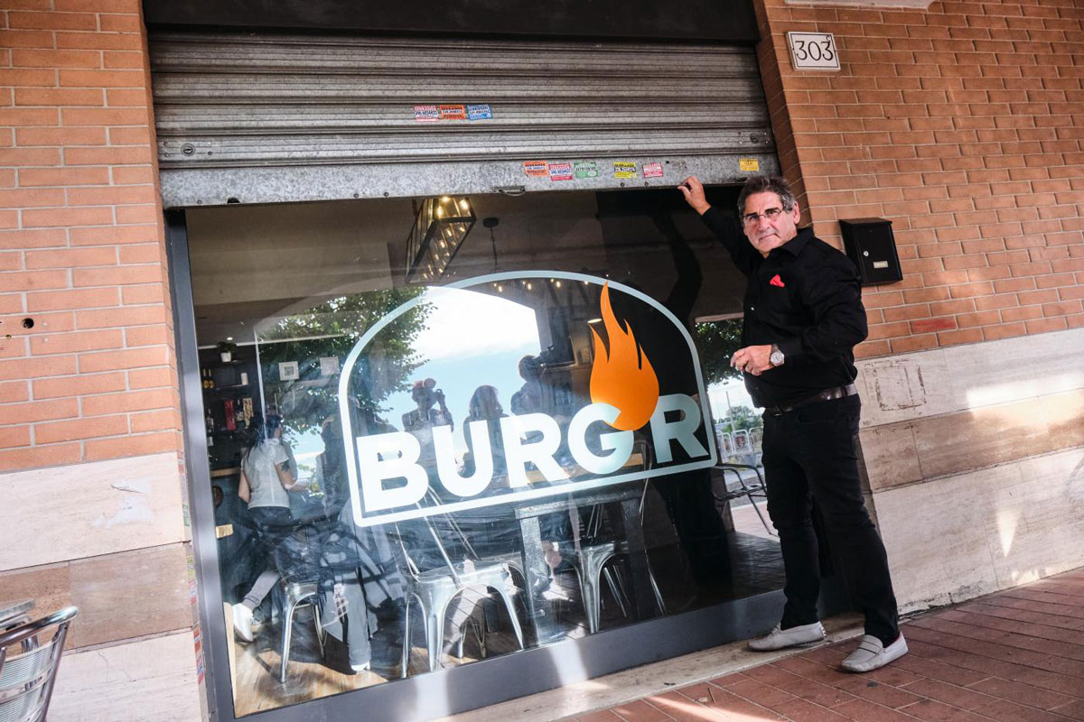 Salvatore Buzzi perde il lavoro: dalle 21 alle 7 non potrà andare più al pub