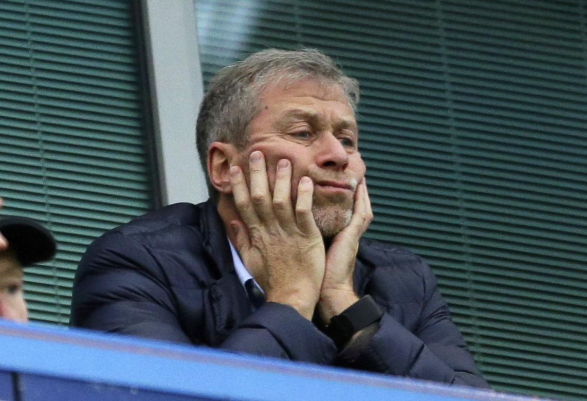 Abramovich non riesce più a pagare l’affitto alla regina Elisabetta Abramovich non riesce più a pagare l’affitto alla regina Elisabetta